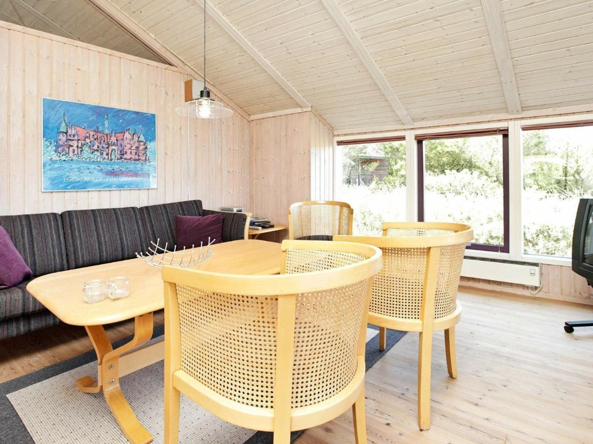 8 Person Holiday Home In Oksb L Vejers Strand Exteriör bild